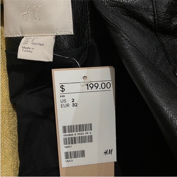 H&M genuine leather motorcycle jacket - Picture 7 of 8
